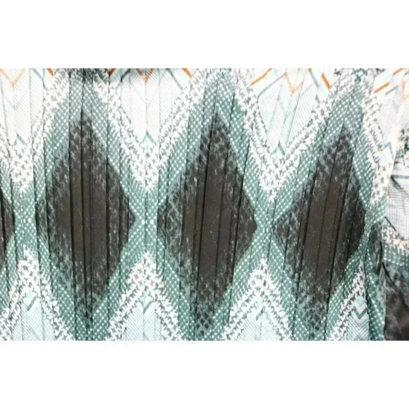 Essentials by Milano Satin Pleated Button Up Top-Size XL - Picture 10 of 10